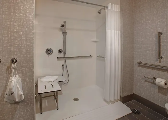 Hampton Inn & Suites Deptford, Nj